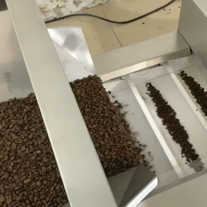 240g 480g 1kg revêtu d'un support de cacahuètes Fermeture à glissière sac de poupée emballage d'emballage Fruits secs collation multi-tête pesanteur machine à emballer des sacs préfabriqués