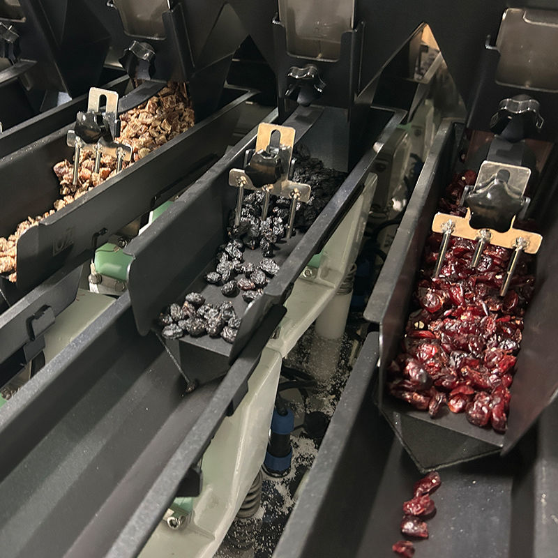 Machine automatique d'emballage alimentaire à 10g-1000G à poche de perroquet Noix de sucre épices de thé sachet de feuilles machine d'emballage à tête multiple pesanteur