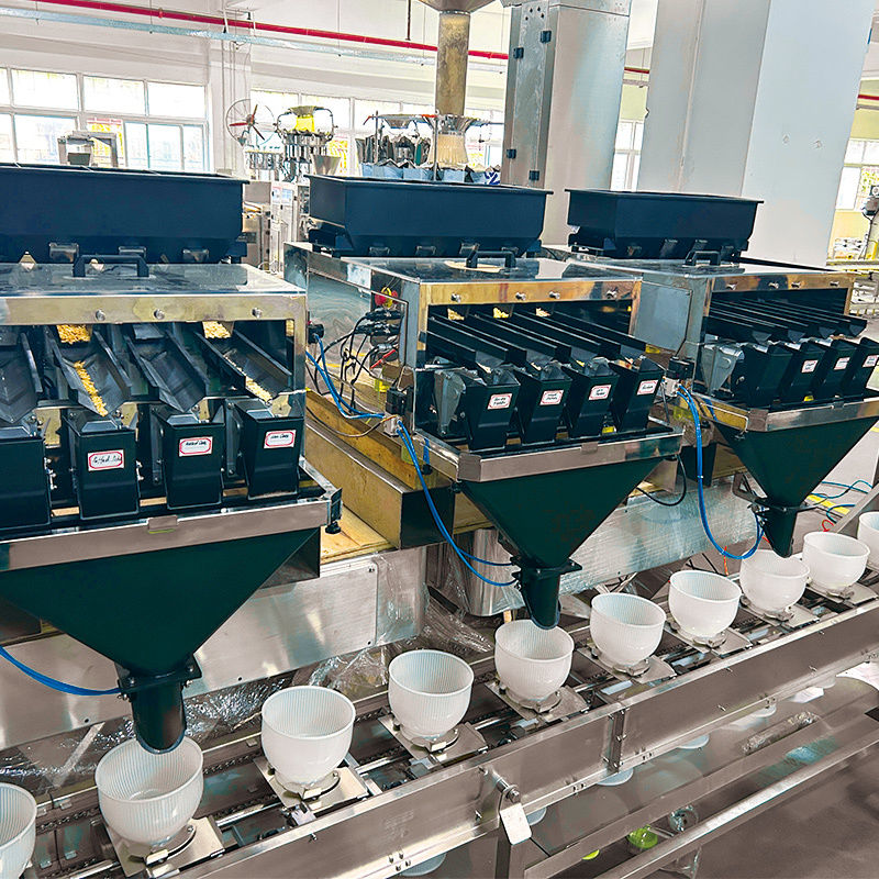 Multi-matériaux 2,5 kg machine d'emballage d'aliments pour animaux de compagnie avec pesage multi-tête pesage linéaire