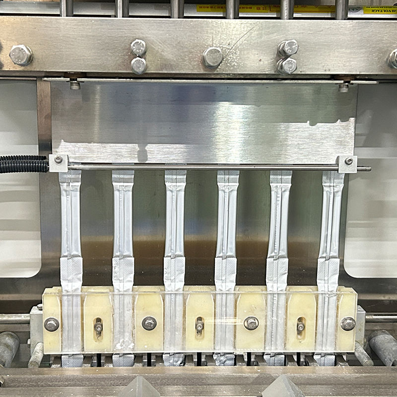 Machine d'emballage automatique multi-lignes à sachets à bâton multiligne à 4 côtés de scellement à poche machine d'emballage vertical
