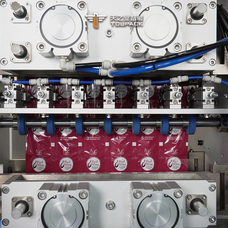 Machine d'emballage de pâte liquide à scellage 4 côtés multi-voies Machine d'emballage de shampooing de café Machine d'emballage de bâtonnets d'épices et de dessiccatifs Machine d'emballage de bâtonnets de gel pour liquides