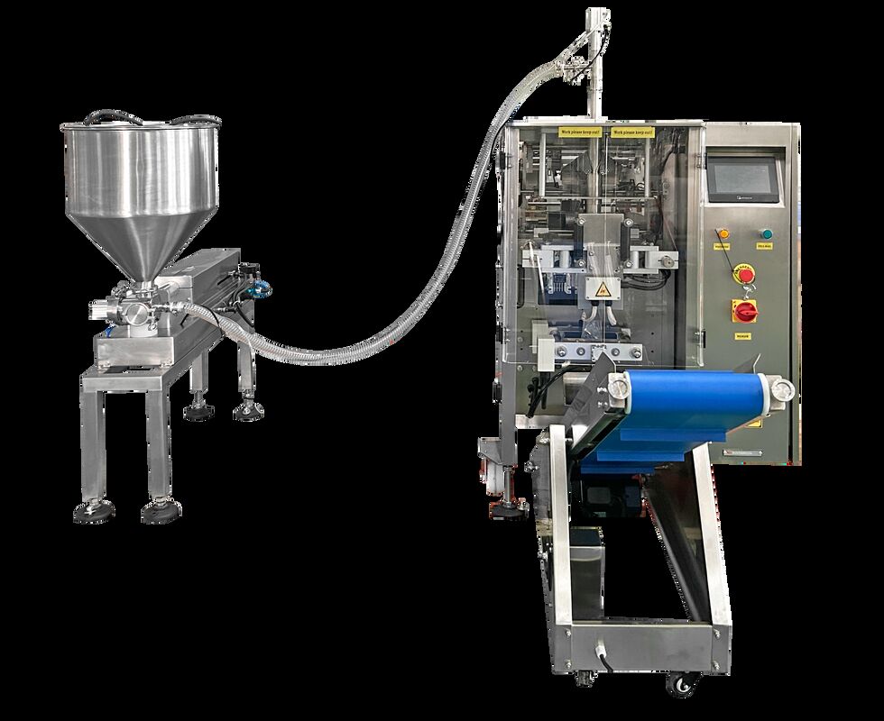 Machine d'emballage et de remplissage de sachets de confiture de fraises, ketchup, concentré de tomates, sauce, jus de fruits, café.